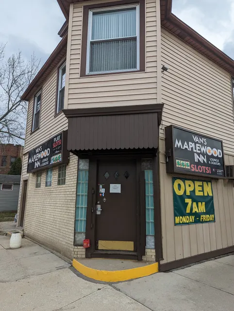 Van’s Maplewood Inn Inc