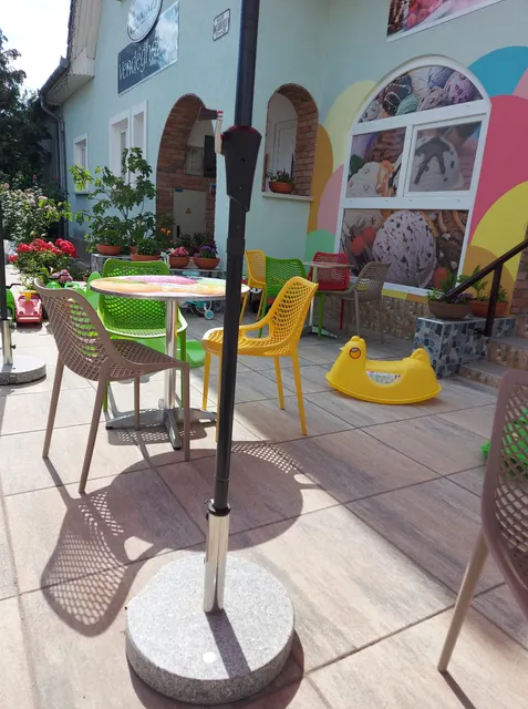 Jasmine's Fagyizó és Kávézó