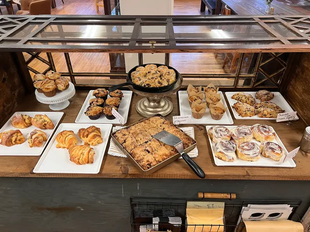 Mercantile on Main (M.o.Ms)