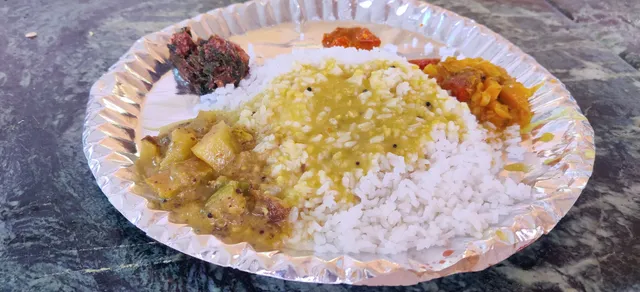 Krishna Hotel (Pure Veg)