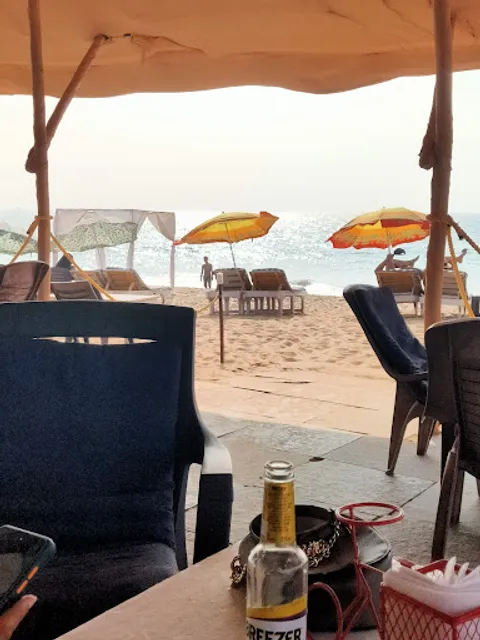 Kingfisher beach shack