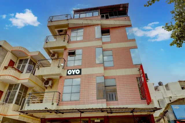OYO Flagship Raj Residency