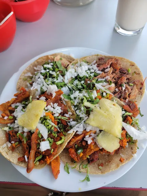 Los Compadres Taquerías