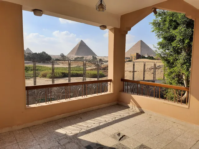 Aton pyramids view guest house