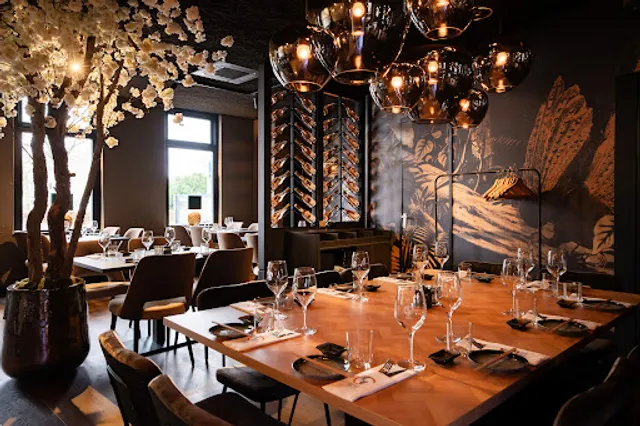 Uchi - Asian Fusion Cuisine