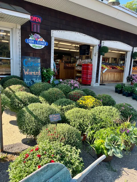 Farm & Flower Market