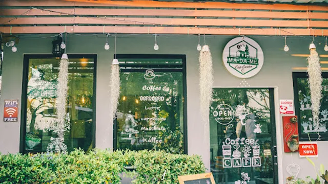 MA-DA-ME CAFE GARDEN