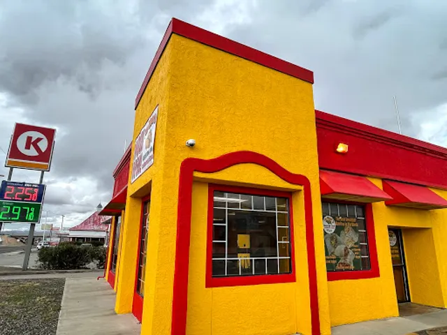 Los Victor's Mexican Food California Style