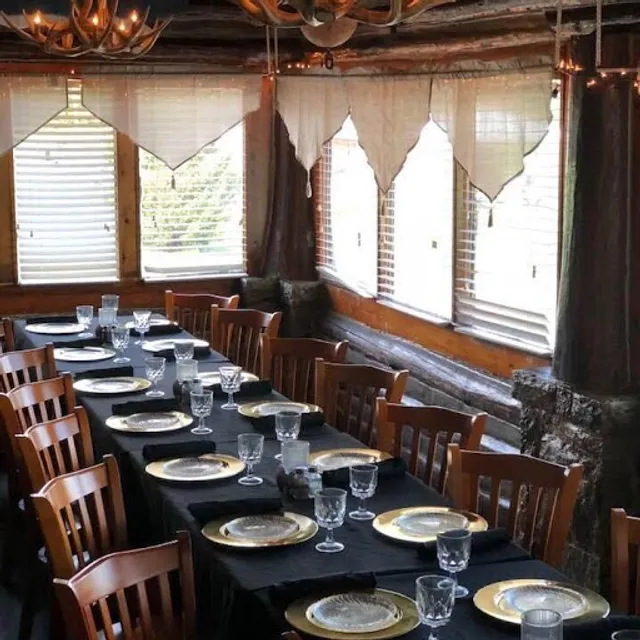 Middleburg Steak & Seafood | Ribeye, Burgers, and Lunch To-Go