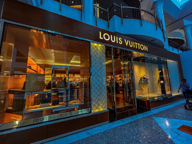 Louis Vuitton McLean Tysons Galleria
