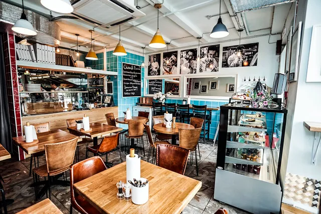 Leykin I Zakon, Ital'yanskoye Bistro