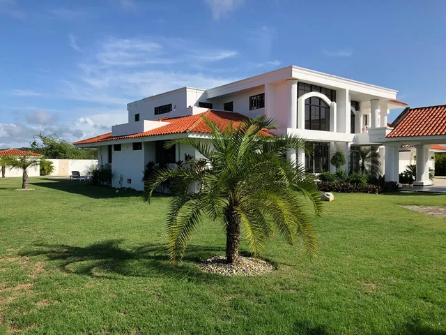 Hidden Pearl Luxury Villa