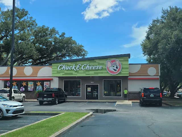 Chuck E. Cheese