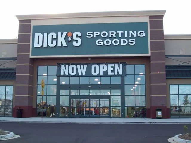 DICK'S Sporting Goods