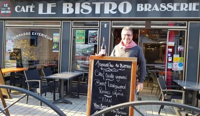 Le Bistro