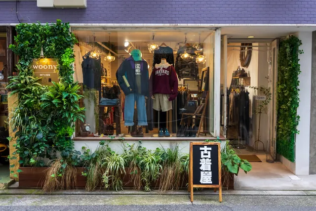 woony Kobe Vintage clothing store (Japanese used clothing)