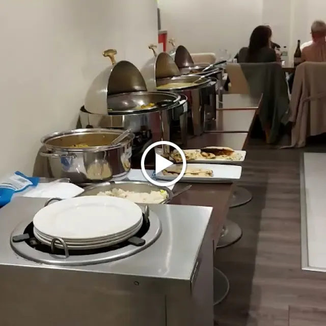 Indian Taj Restaurant