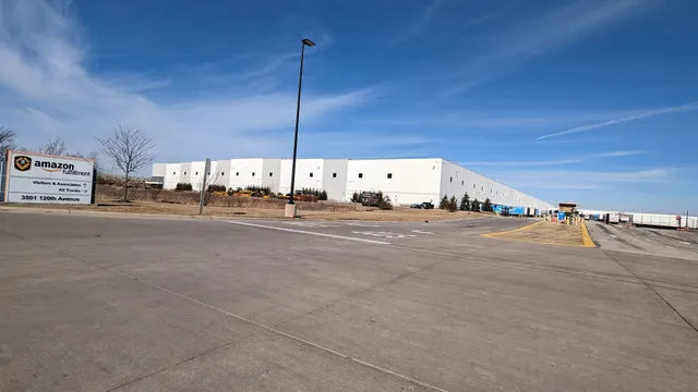 MKE5 Amazon Fulfillment Center