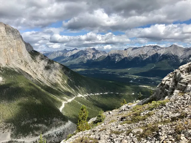 Ha Ling Peak Trailhead