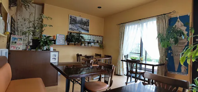 カフェ コンティ