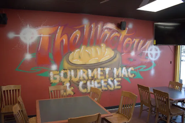 Mactory Gourmet Mac N Cheese