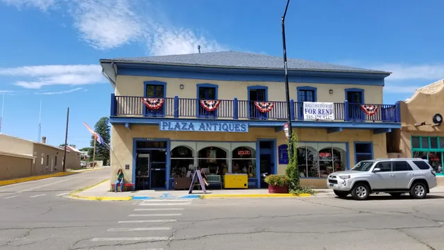 Plaza Antiques