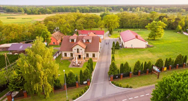 Dworek Biesiadny - Pokoje nad Wartą, Restauracja, Sala do Wynajęcia, Organizacja imprez, Wesela,Komunie, Chrzciny.