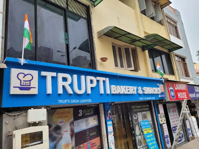 TRUPTI BAKERY & SNACKS