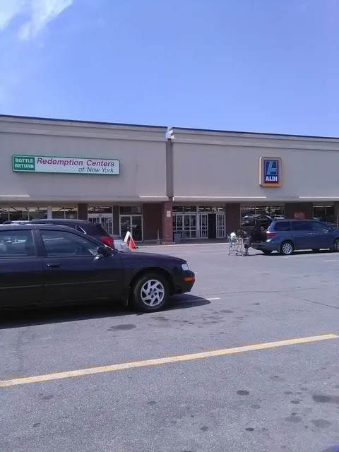 Woodlawn Plaza
