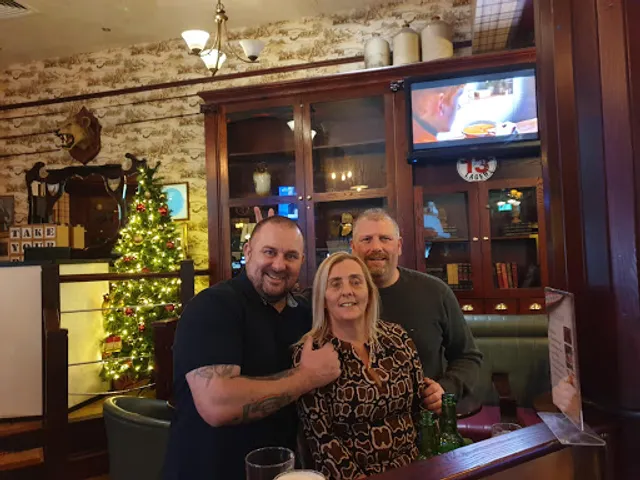 Hunting Lodge Bar & Restaurant