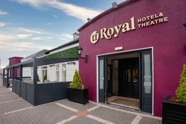 TF Royal Hotel & Theatre