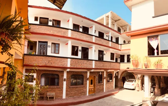 HOTEL LA GRAN MANZANA