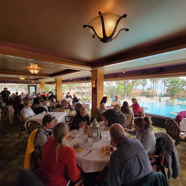 Windjammer's Beachfront Cafe