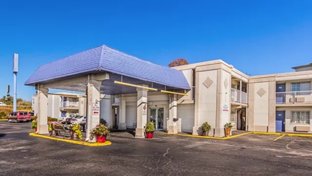 Motel 6 Terre Haute IN