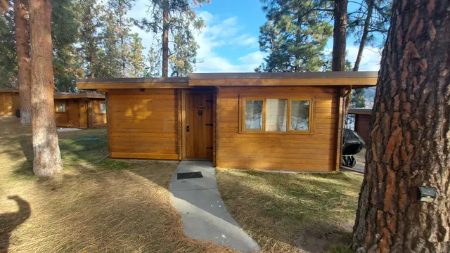 Ponderosa Point Resort