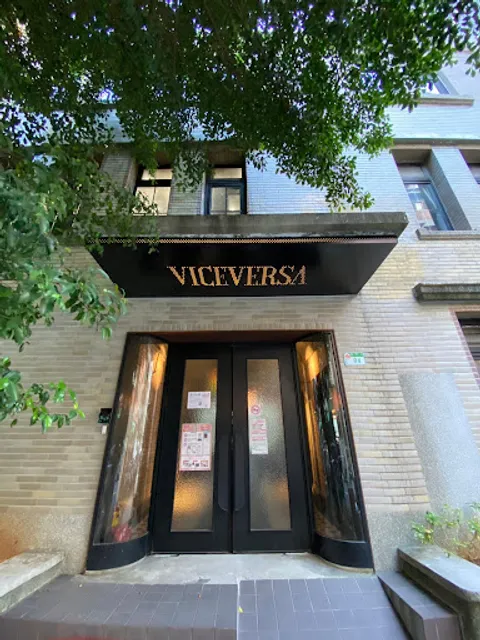 Vice Versa Wineshop & Kitchen