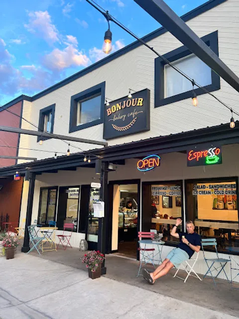 Bonjour Bakery & Café
