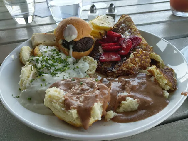 Lakepoint Restaurant and Event Center