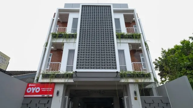 Damar Kusumo Exclusive Guest House