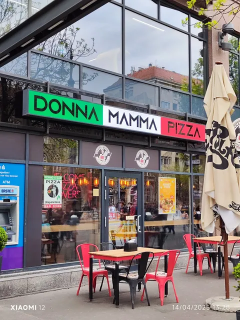 Donna Mamma Pizza Napoletana