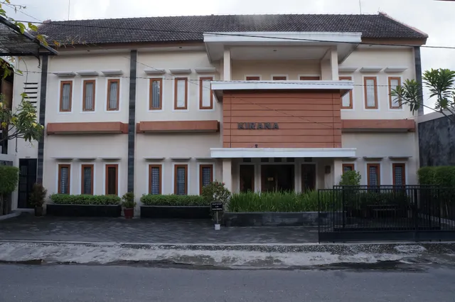 Kirana Hotel