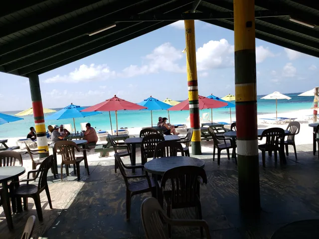 Gwen's Reggae Bar and Grill