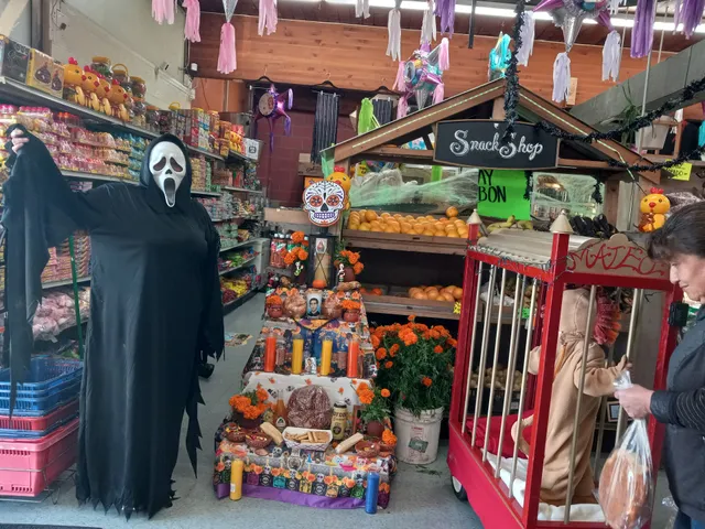 La Mexicana Meat Market