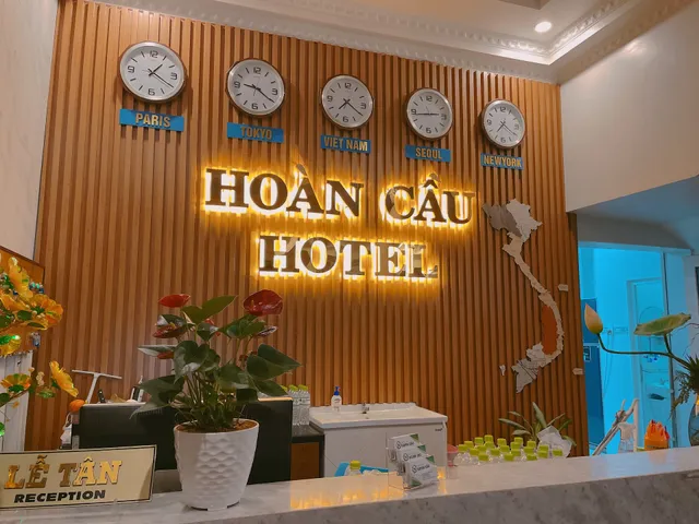 Khách sạn Hoàn Cầu