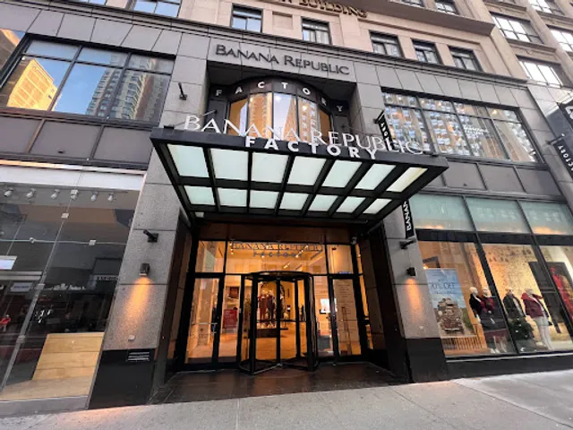 Banana Republic Factory Store