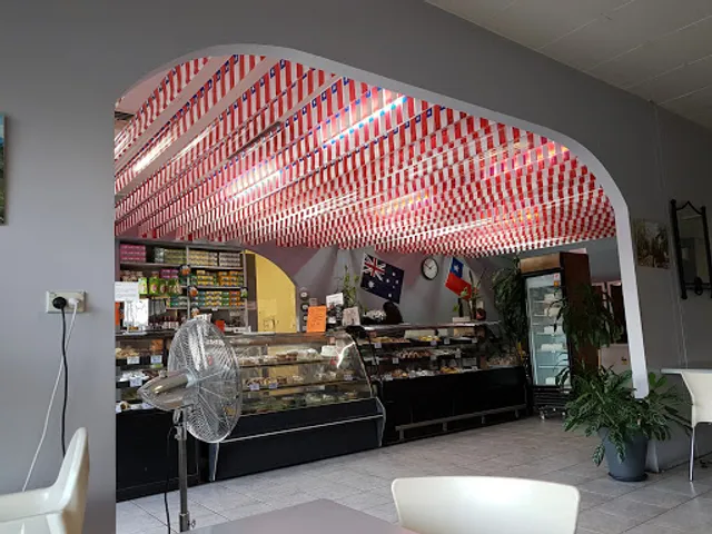 Paula Continental Cakes