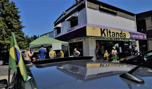 Kitanda Market - Coffee and Acai