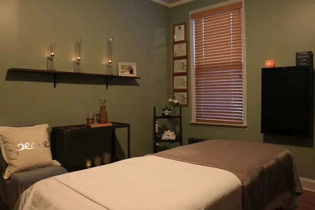 L.I.C Massage & Stretch Therapy