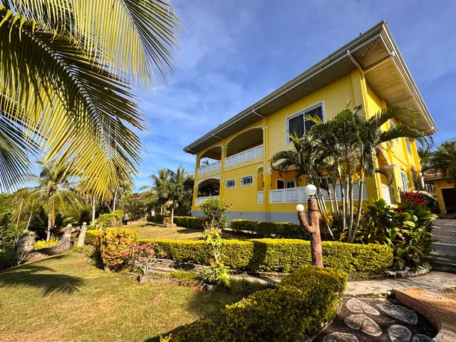 Villa Camotes
