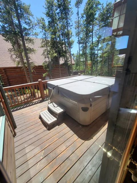 Mountain High Retreat by Alpine Edge